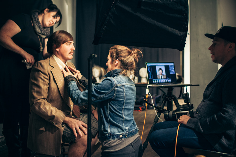 John_Keatley_Con_Man_BTS_4095
